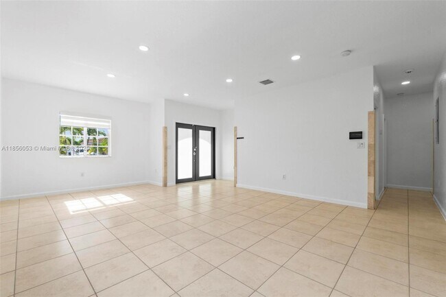 Foto del edificio - 18348 SW 139th Pl