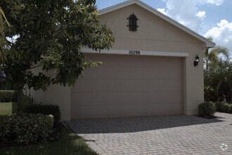 Building Photo - 10298 SW Silverberry Ct