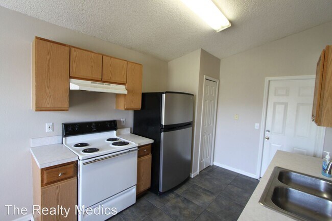Building Photo - 3 br, 2 bath House - 2397 Kerridale St.
