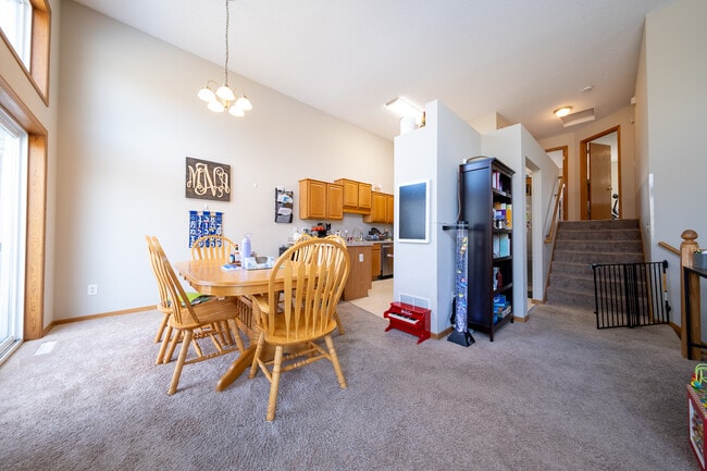 Building Photo - 15124 Cimarron Way