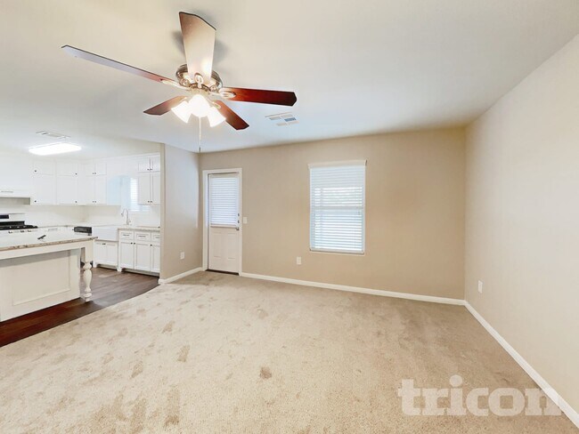 Foto del edificio - 10115 Dawson Hill Lane