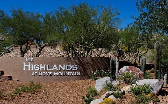 Building Photo - Gated Community!