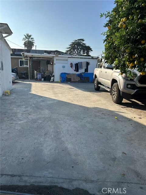 Foto del edificio - 2158 Peck Rd