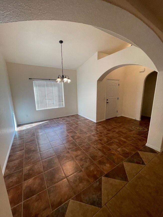 Foto del edificio - Lovely 4 Bedroom/2 Bath home in Parkhill E...