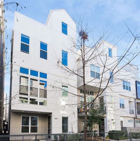 Foto del edificio - 5857 E Post Oak Ln