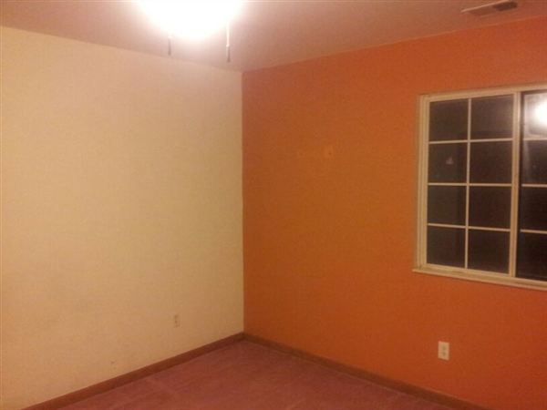 Building Photo - 30636 Oakridge Manor Dr