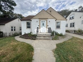 Building Photo - 4628 Cedar Ave S