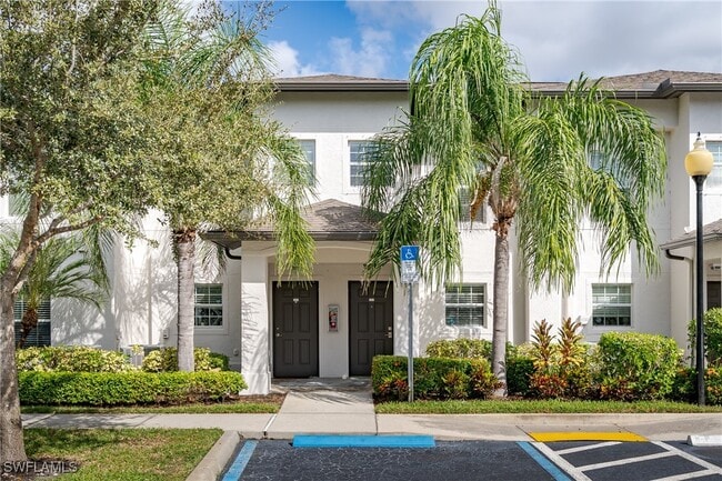 Building Photo - 9080 Gervais Cir