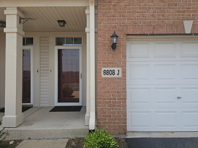 Building Photo - 8808 Concord Ln