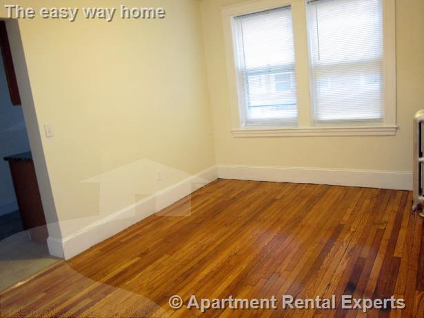 Building Photo - 163 Summer St