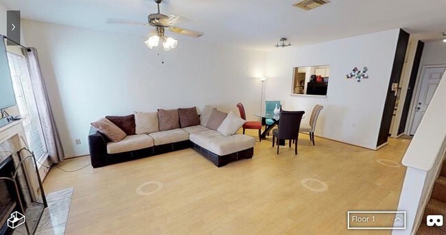 Foto del edificio - 3212 Holly Hall St