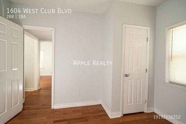 Foto del edificio - 1604 W Club Blvd