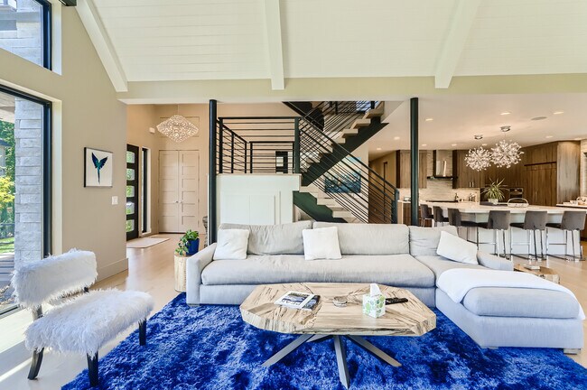 Foto del edificio - 2093 Tamarack Ave