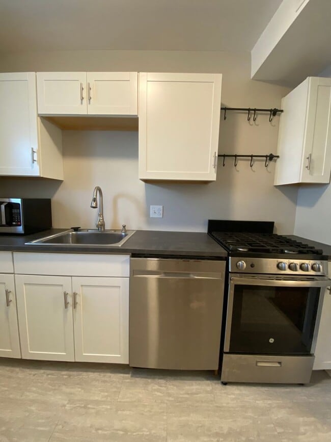 Foto del edificio - 757 E Warrington Ave