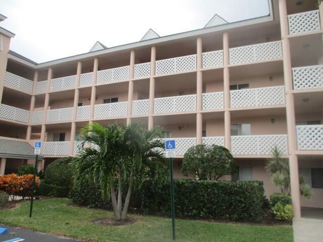 Photo - 353 S US Hwy 1 Apartment