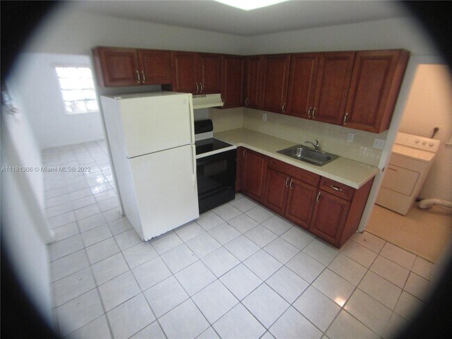 Foto del edificio - 2510 NW 175th Terrace