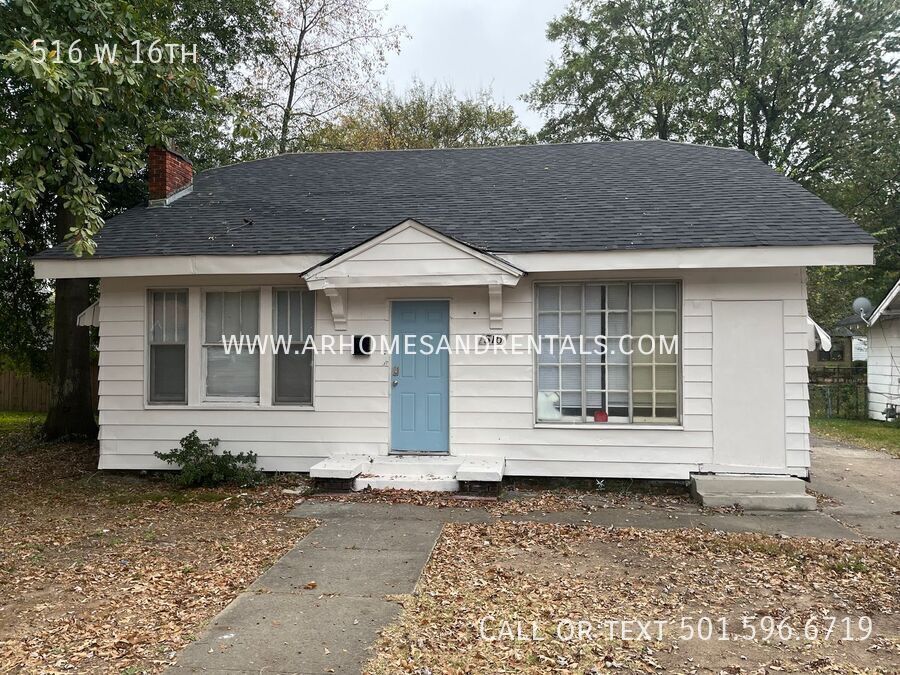 Primary Photo - 516 W 16th St