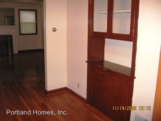 Building Photo - 524 N Holland St
