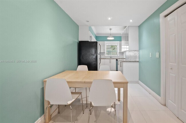 Foto del edificio - 2200 S Ocean Dr