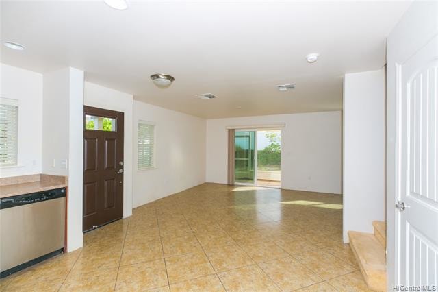 Building Photo - 87-1768 Mokila St
