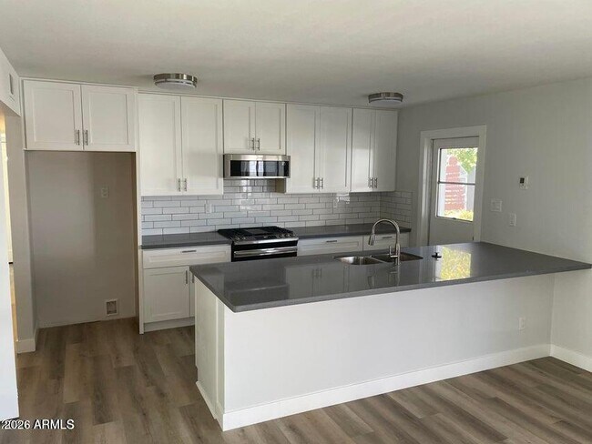 Foto del edificio - 414 E Malibu Dr