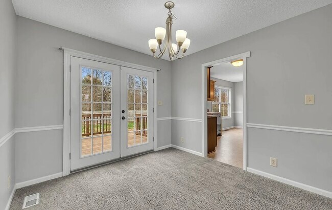 Foto del edificio - 3423 Queensbury Rd