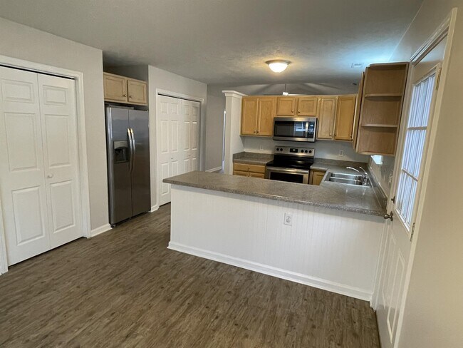 Foto del edificio - 8032 Long Needle Ct