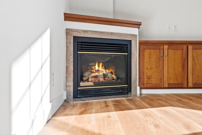 Building Photo - 1332-1332 Mission St