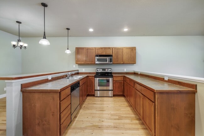 Foto del edificio - Beautiful 2 bed, 2 1/2 Bath Walk up Condo