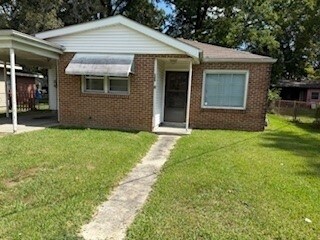 Foto del edificio - 125 Rosewood Dr