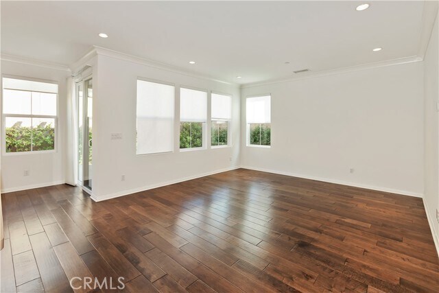 Building Photo - 102 Island Coral