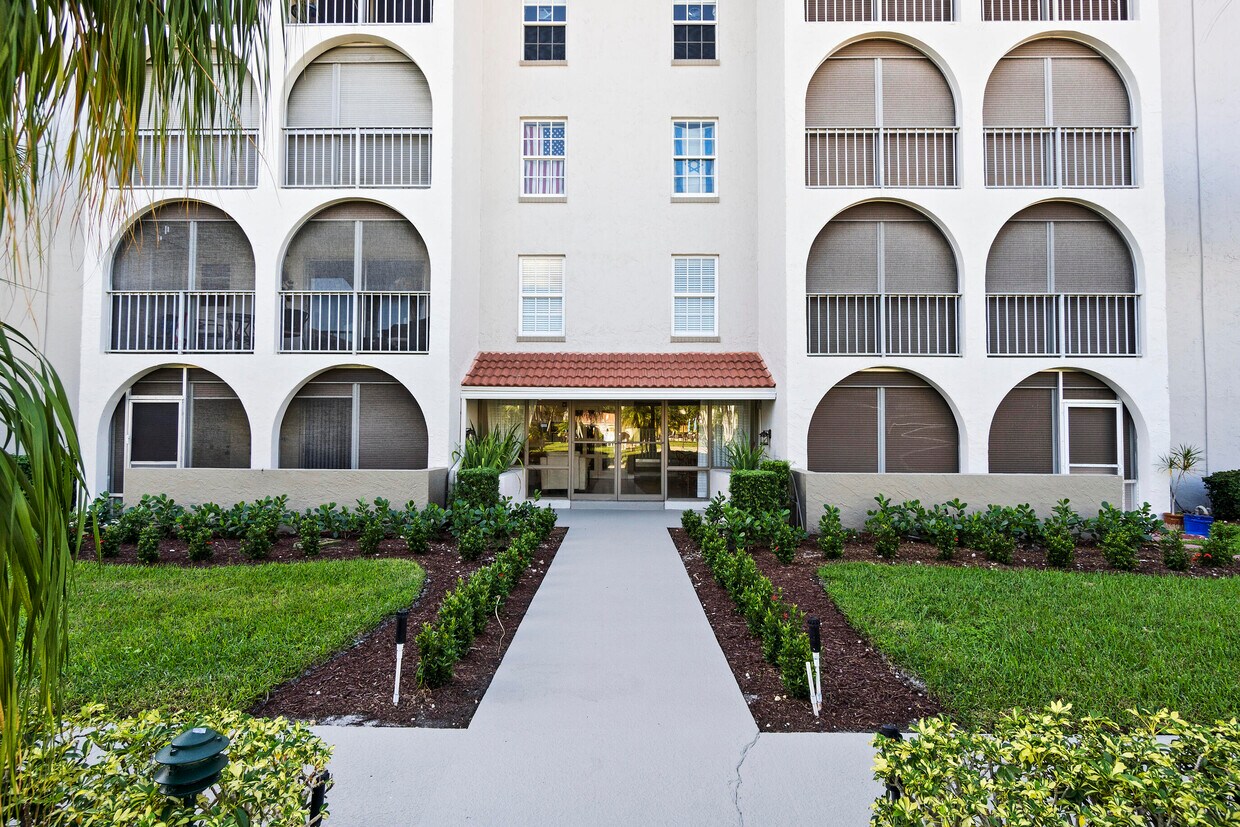 Foto principal - 250 NE 20th St