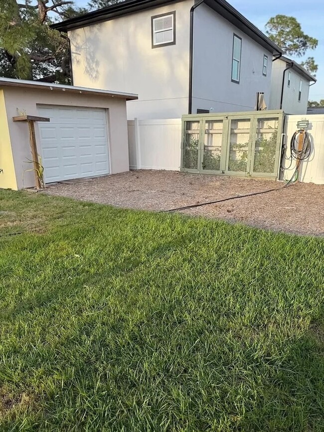 Foto del edificio - 201 48th Ave N