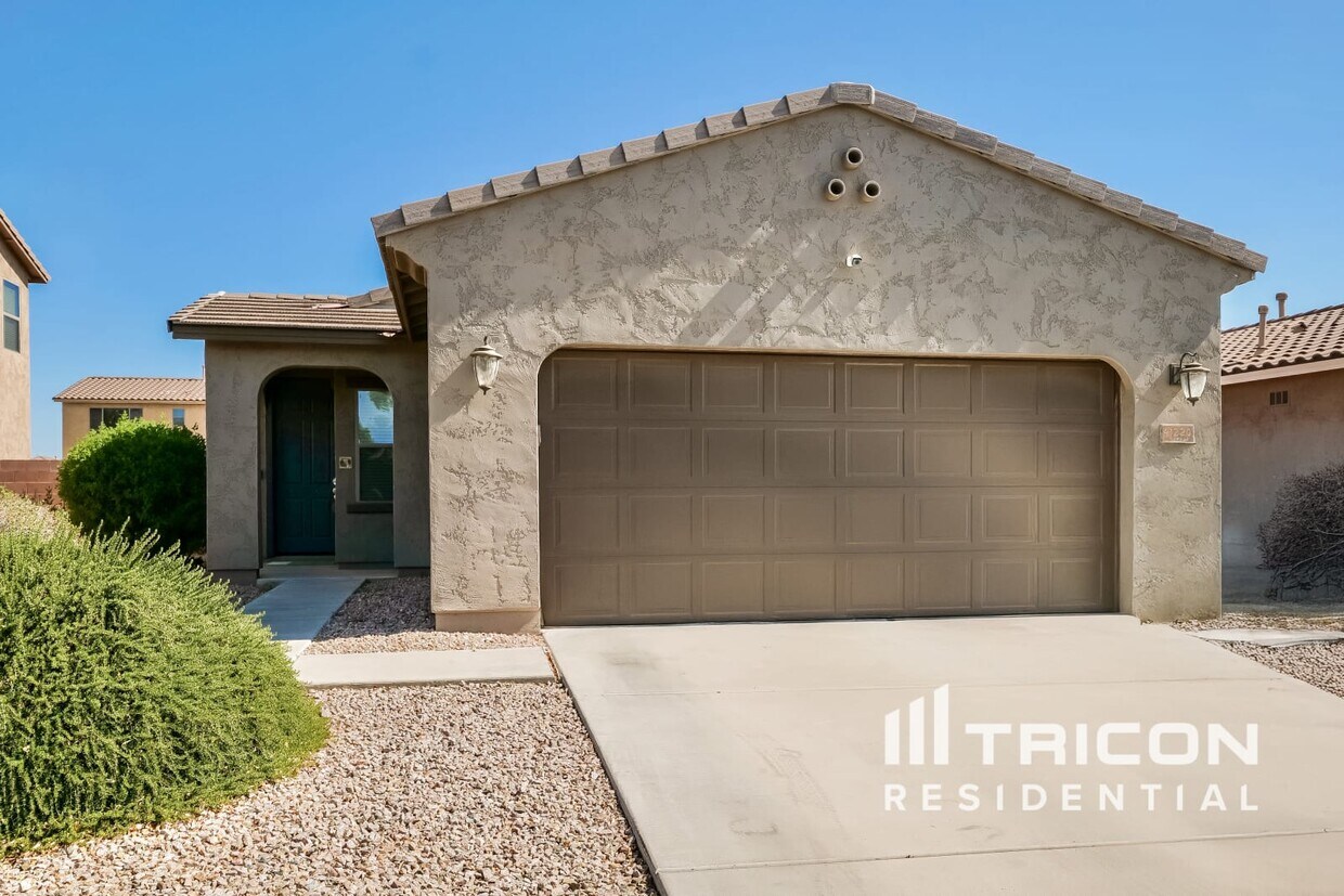Foto principal - 41220 W Colby Dr