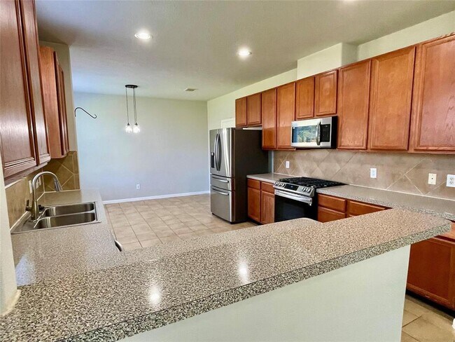Building Photo - 15706 Forest Creek Farms Dr