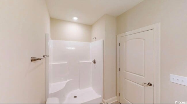 Building Photo - 35 Delray Dr