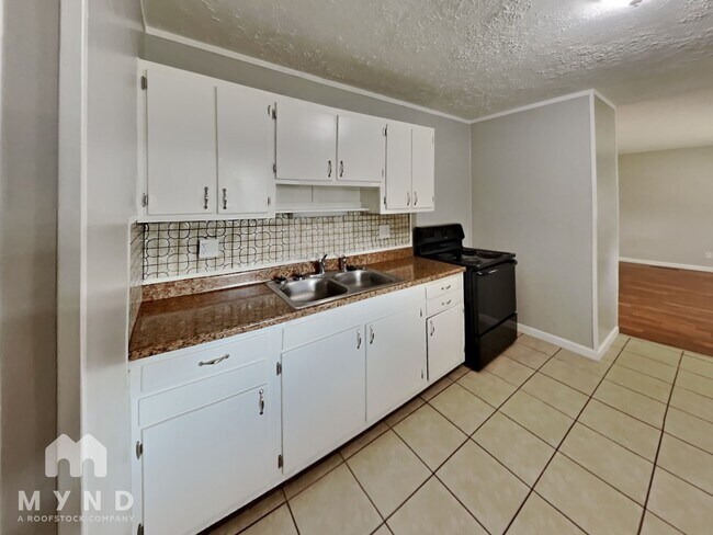 Foto del edificio - 3049 Bluefield Dr