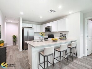 Building Photo - 3821 SW 43rd Ct