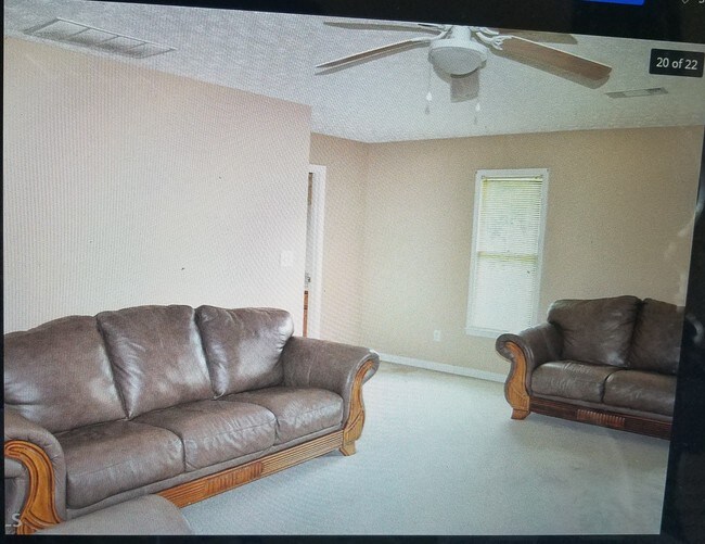 Building Photo - 2395 Luella Rd