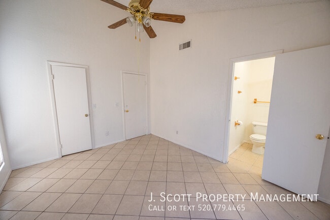 Building Photo - 5238 N 74th Dr