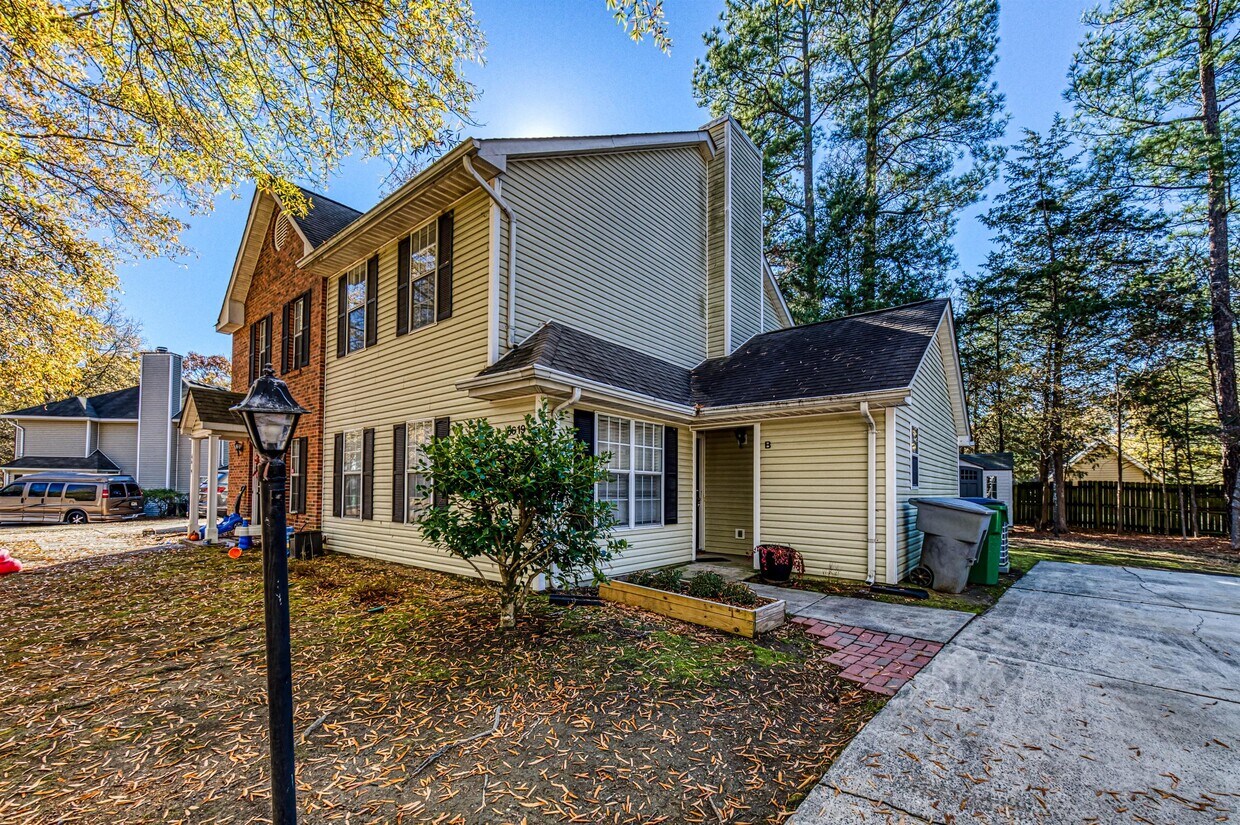 Foto principal - 6619 Bevington Ridge Rd