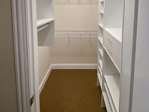 Foto del edificio - 3229 N Kenmore Ave