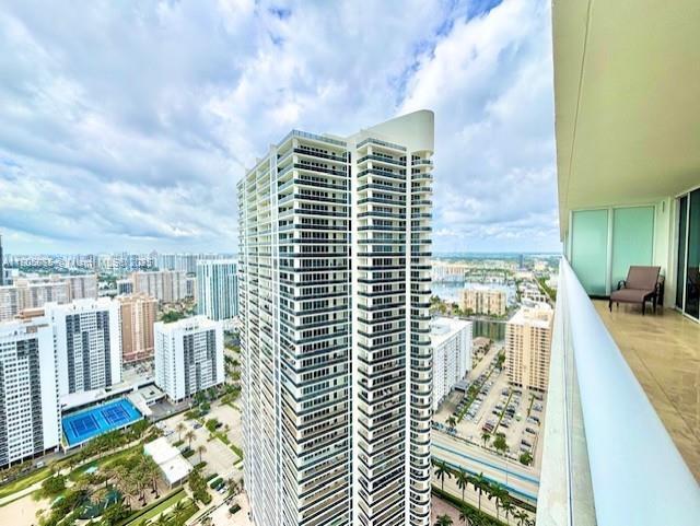 Building Photo - 1830 S Ocean Dr