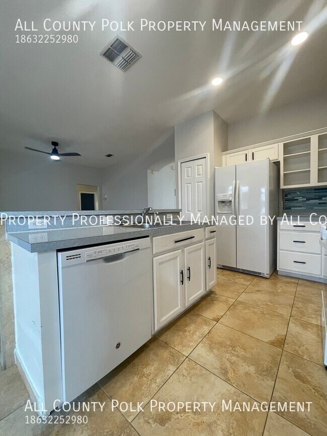 Foto del edificio - Wonderful 4 bedroom Home for Rent in Daven...