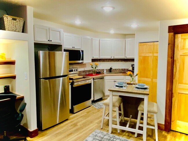 Foto del edificio - 444 E Montezuma Ave