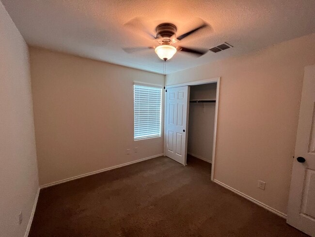 Building Photo - 8703 Azul Sky Ct