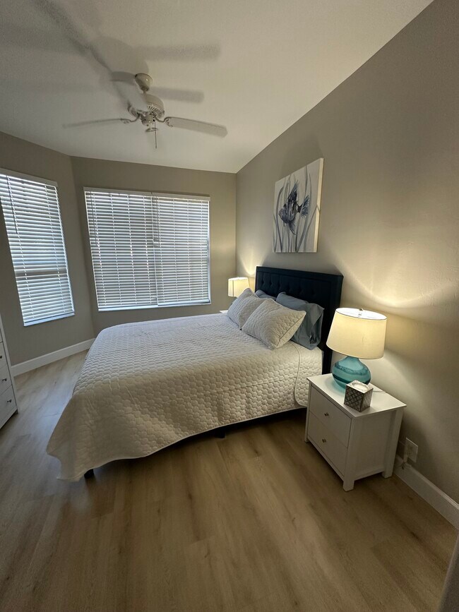 Foto del edificio - 8899 Bristol Bnd