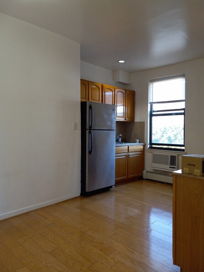 Foto del edificio - 3702 Broadway