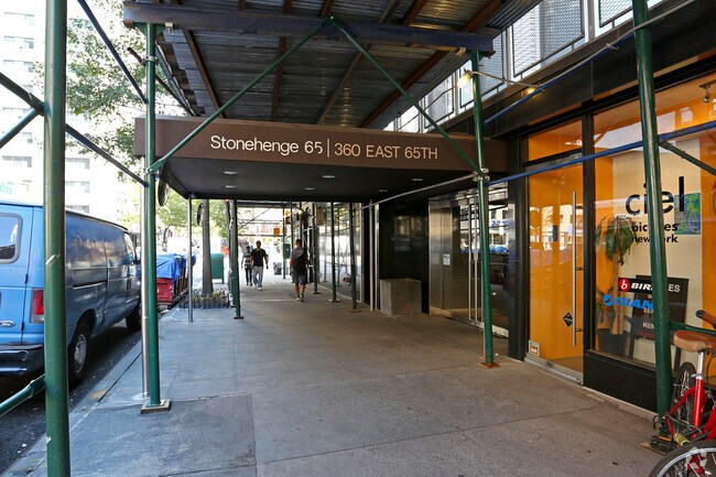 Foto del edificio - Stonehenge 65