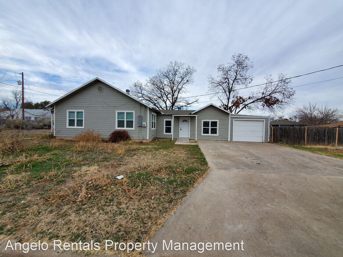 Primary Photo - 3 br, 1 bath House - 2130 San Antonio